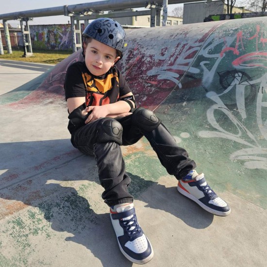 Kidwell TRIX védőfelszerelés szett – könyök-, térd- és csuklóvédő, fekete, M-es méret